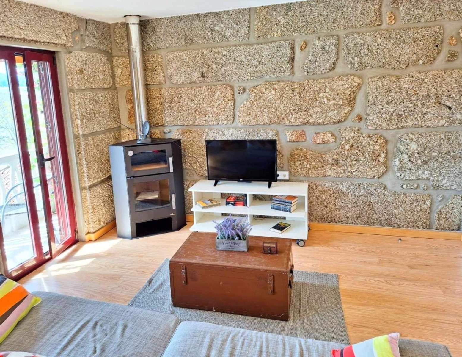 Stone House Entre Os Rios Vila Exterior foto
